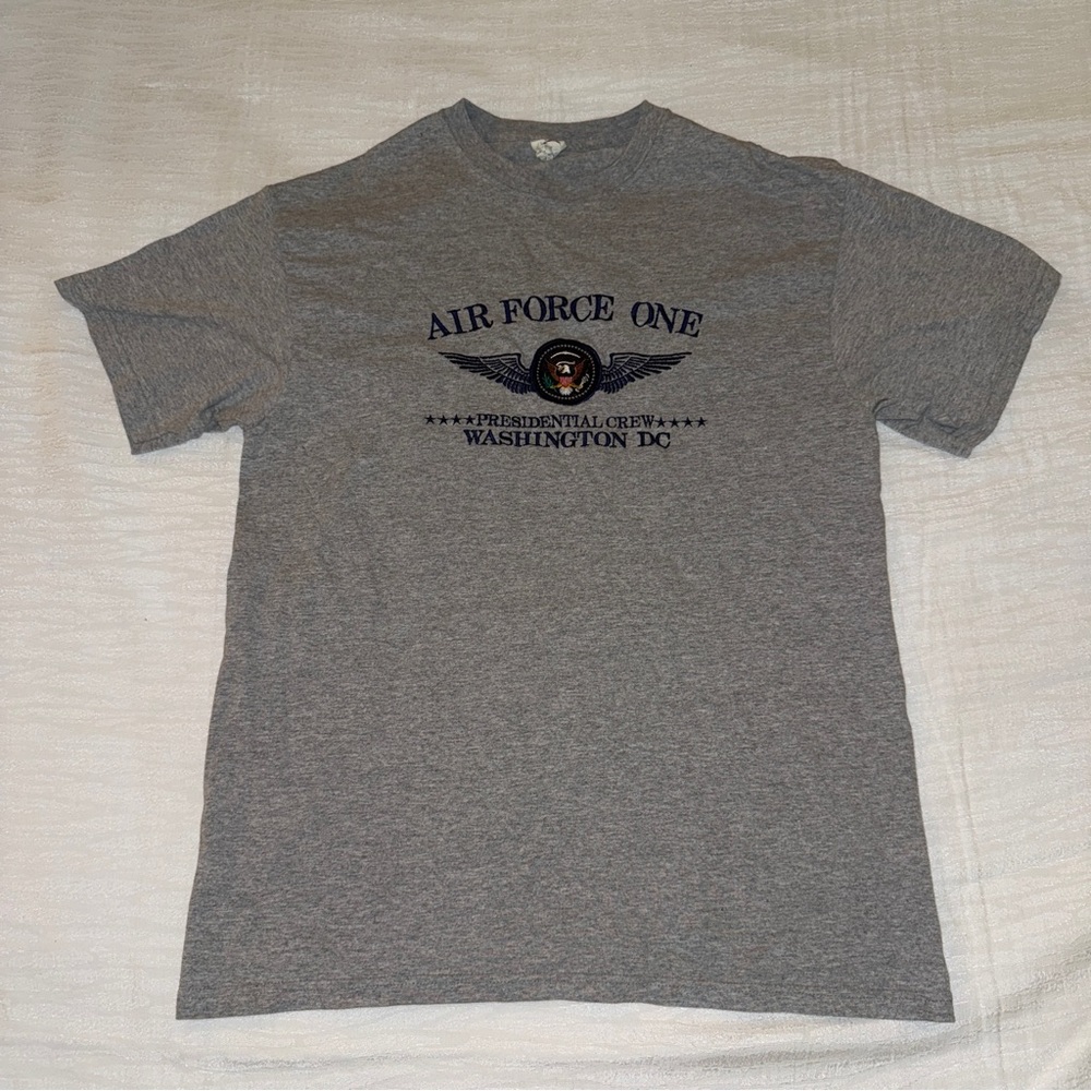 Air Force One T Shirt Mens Size L Large Gray Presidential Crew Washington DC